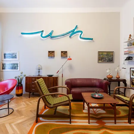 Time Wanderer Apartment Budapest Exterior photo